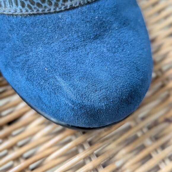 A2 by Aerosoles Navy Suede Mary Jane Pumps Size 9.5 EUC Comfortable Heels - Picture 10 of 12